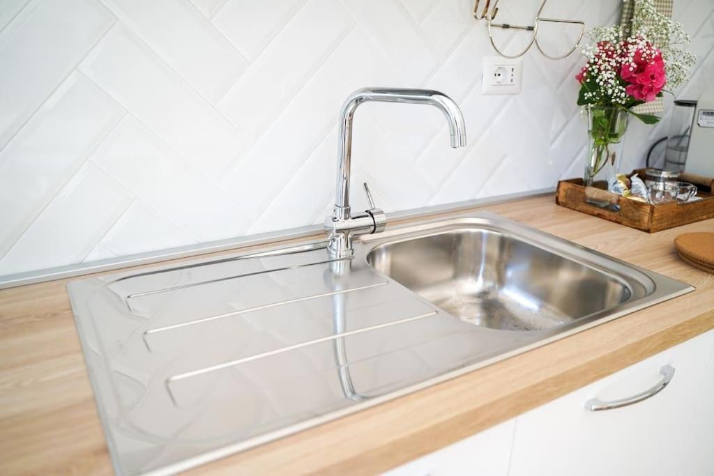 Isola di Liri Homeliri מראה חיצוני תמונה
